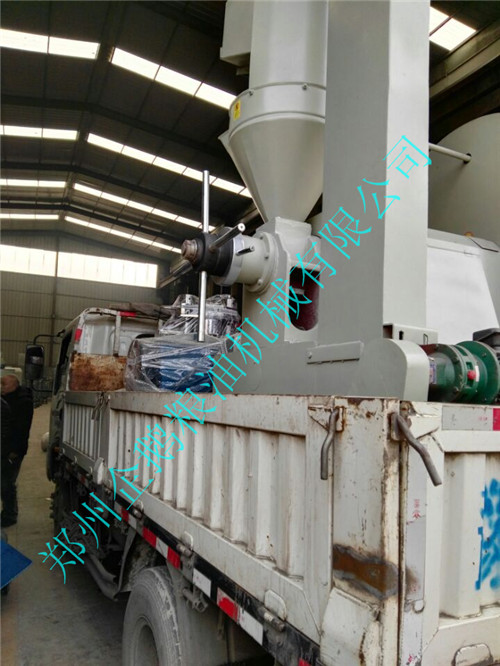 河南平頂山客戶當場預定130型螺旋榨油機機器當天發貨(圖4) 河南平頂山客戶當場預定130型螺旋榨油機機器當天發貨(圖4)